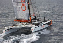 Equipage olympique à bord du géant Orange II Maxi-Catamaran Orange II
