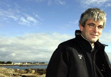 Vincent Riou élu marin de l’année Portrait Vincent Riou 2005