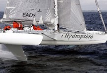 Chantier d´hiver pour l´Hydroptère L´Hydroptère - Alain Thébault