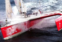 ENORME : Joyon bat le record des 24 h ! Trimaran IDEC au départ de New-York