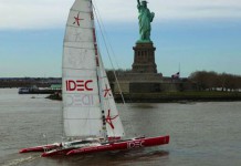 Top départ pour Francis Joyon Trimaran Idec au départ de New-York