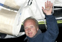 Golding abandonne Mike Golding