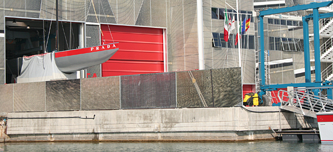 Luna Rossa bâché à Valencia Luna Rossa bâché à Valencia