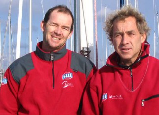 Deux mises à l´eau pour l´équipe de Sill et Véolia Roland Jourdain et Jean-Luc Nélais