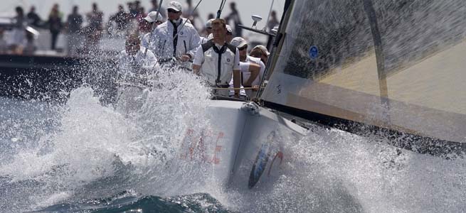 Act 10 à Valence : BMW Oracle Racing