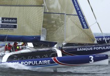 Banque Populaire de nouveau à flot Trimaran Banque Populaire IV