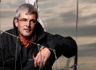 Vincent Riou vainqueur demain à Calais ? Vincent Riou PRB Route du Rhum 2006