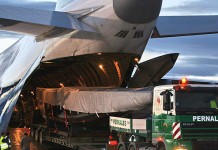 Précieuse cargaison Arrivée Valencia USA98 BMW Oracle