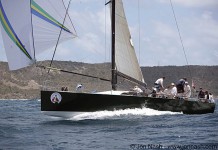 Le Rogers 46 gagne à Antigua. Rogers 46