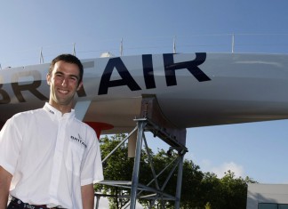 Mise à l’eau du monocoque 60 pieds Brit Air BritAir