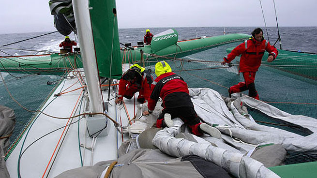 Groupama 3 pulvérise le record Miami-New York Groupama 3 pulvérise le record Miami-New York