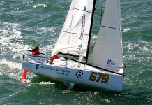 Isabelle Joschke résiste à la pression de Manuard et Le Blévec Sam Manuard Sitting Bull Transat 2007