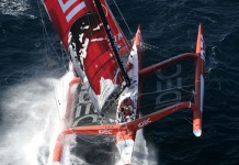 Sprint final pour Francis Joyon, déjà aux Açores idec