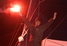 Loïck Peyron triomphe à Port-la-Forêt LPeyrogagnetransatecverbtob