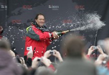 Francis Joyon : retour sur l’exploit arriveeIDEC2008