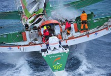 La situation se complique pour Groupama Groupama 2 Franck Cammas