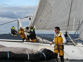 Le Golden Gate ce jeudi pour Gitana 13 Gitana 13 manoeuvre
