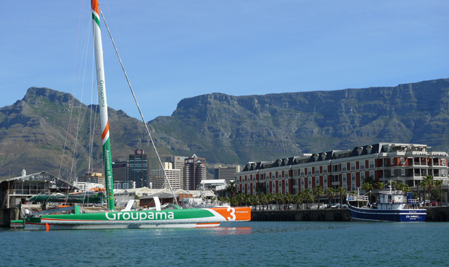 Groupama 3 au Cap Groupama 3 au Cap