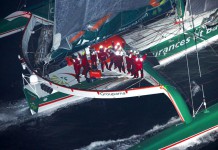 Un géant dans la construction de bateaux de compétition Arrivée Groupama 3