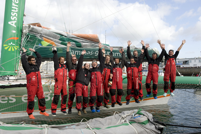 Groupama 3 arrive à Brest Groupama 3 arrive à Brest