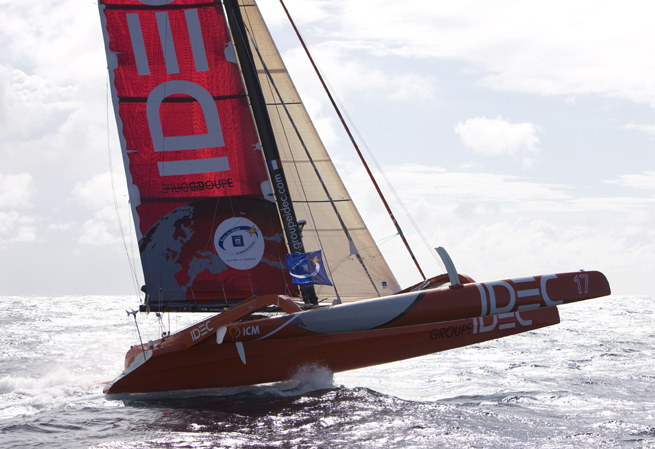 IDEC avant Route du Rhum 2010 IDEC avant Route du Rhum 2010