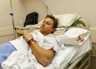 Alex Thomson hospitalisé avec une appendicite Alex Thomson à l`hôpital