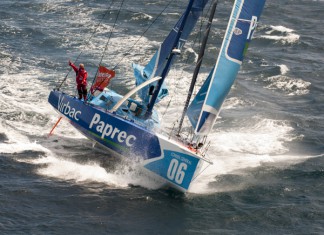 Virbac-Paprec 3 de retour dans l’hémisphère nord Virbac-Paprec 3 au large de Wellington