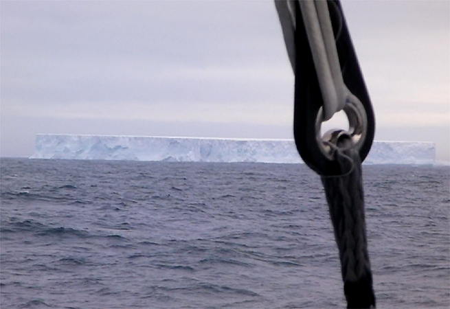 Iceberg dans le Pacifique Banque Populaire V Iceberg dans le Pacifique Banque Populaire V