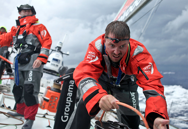 A bord de Groupama au large des côtes nord-américaines A bord de Groupama au large des côtes nord-américaines