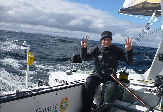Mike Golding Gamesa cap Horn Mike Golding Gamesa cap Horn