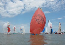 Une toute petite brise pour le départ de Saint-Nazaire Départ Record SNSM 2014