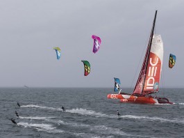 Francis Joyon invite ses amis kitesurfers à le rejoindre IDEC et kitesurfeurs