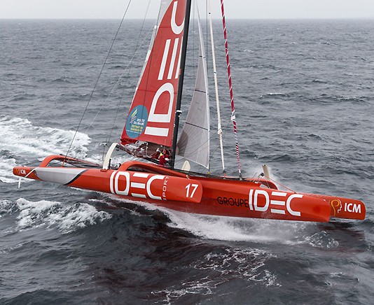 Le maxi-trimaran Idec Sport vendu à Guo Chuan IDEC Rhum 2014