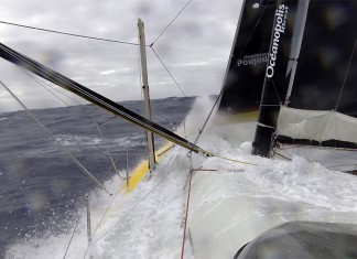 Cheminées Poujoulat en plein milieu du Pacifique Cheminées Poujoulat BWR