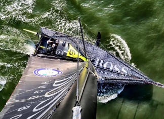 Alex Thomson toujours leader