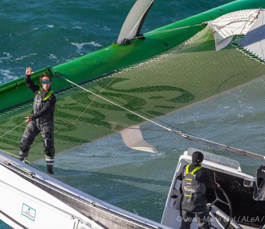 Thomas Coville et Jean-Luc Nélias à 1h de l’arrivée