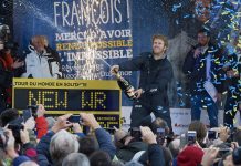 Revivez l’arrivée triomphale de François Gabart à Brest