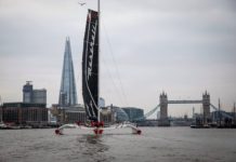 Record de la route du Thé pour le Multi70 Maserati