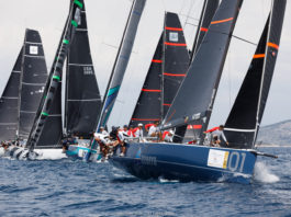 Dean Barker sur Quantum victorieux en TP52