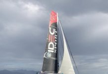 Joyon à la chasse aux records en Asie