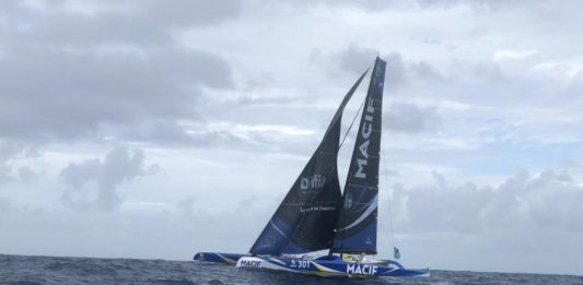 En direct : Joyon à 7mn de Gabart