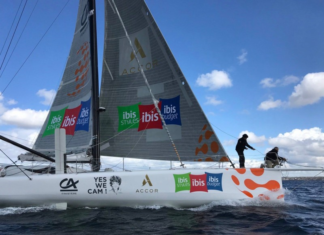 Jean Le Cam paie sa tournée. Clac Clac Clac bientôt sur le Vendée Globe.