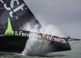 Fabrice Amedeo avec Eric Peron sur la Fastnet