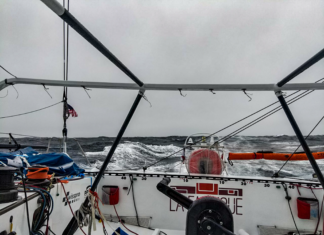 Record de l’Atlantique Nord en vue pour Alan Roura sur La Fabrique !