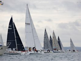 Tour du Finistère. Victoire de Francois Le Guern sur Delta Voiles Bretagne
