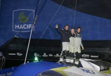 Brest Atlantiques. Arrivée du trimaran Macif à Brest Arrivée de Macif à Brest.