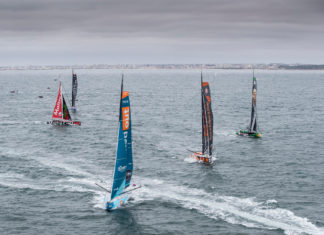 Vendée Arctique. Thomas Ruyant mène la course