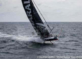 Vendée Globe. Jérémie Beyou rentre aux Sables pour réparer !