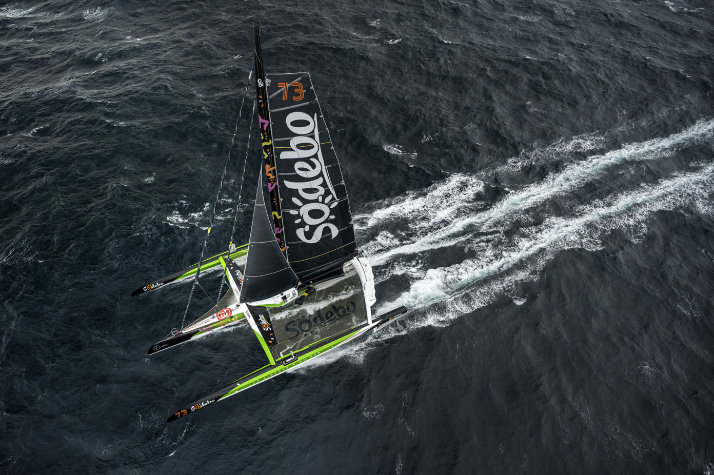 Trophée Jules Verne. Sodebo au large du Brésil + 67 nm