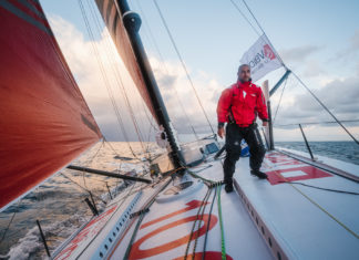 Damien Séguin rachète l’IMOCA Maître CoQ